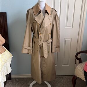 Burberry Checkered Fabric in Beige and Black